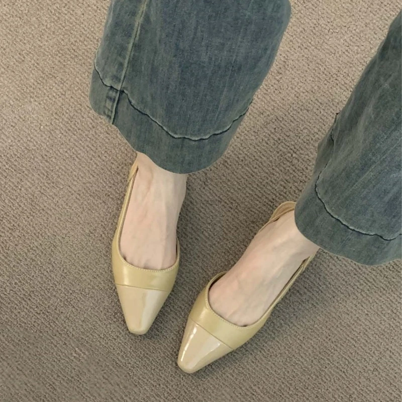 Brand luxury designer fashion PU leather design ladies summer new style pointed toe low heel women sandals non-slip flat shoes