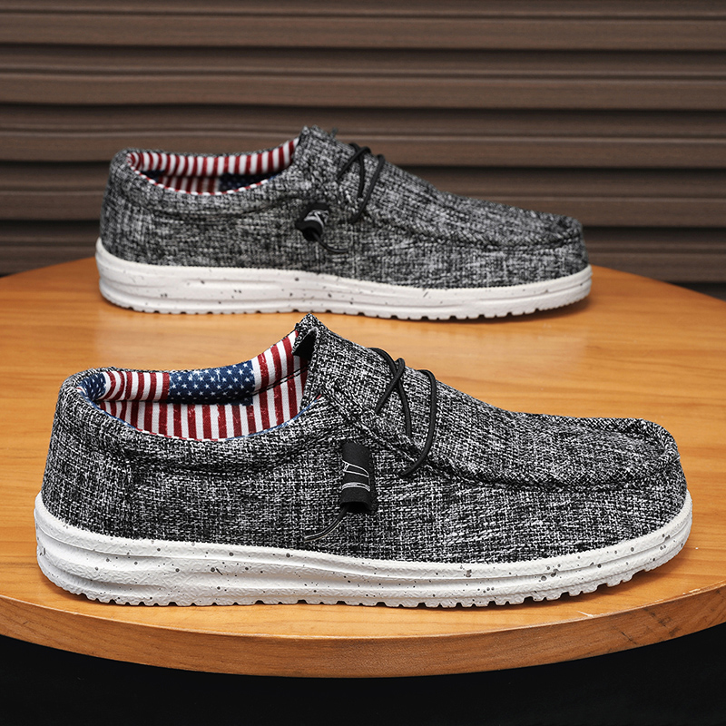 New Men Casual Loafers Fashionable Ethnic Style Casual Running Shoes Comfortable, Lightweight and Breathable Men's Canvas Shoes