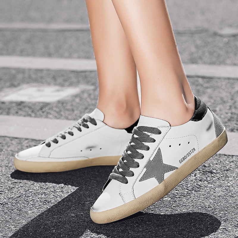 2025 New Couple Sports Shoes, Flat Anti-slip Skateboarding Shoes, Couple Retro Dirty White Shoes, Student Couple Shoes