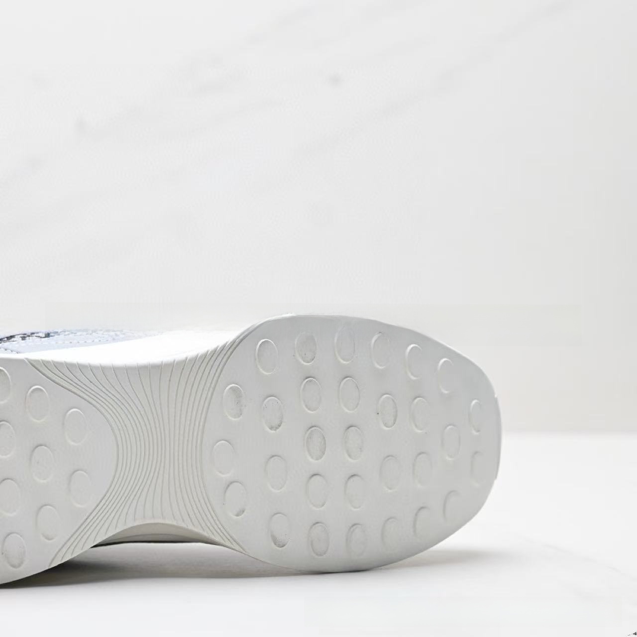 Fashionable Embroidered Low-Top Dad Shoes D-Home B25 Station Casual Thick-Heeled Sports Shoes for Men Retro Rubber Outsole