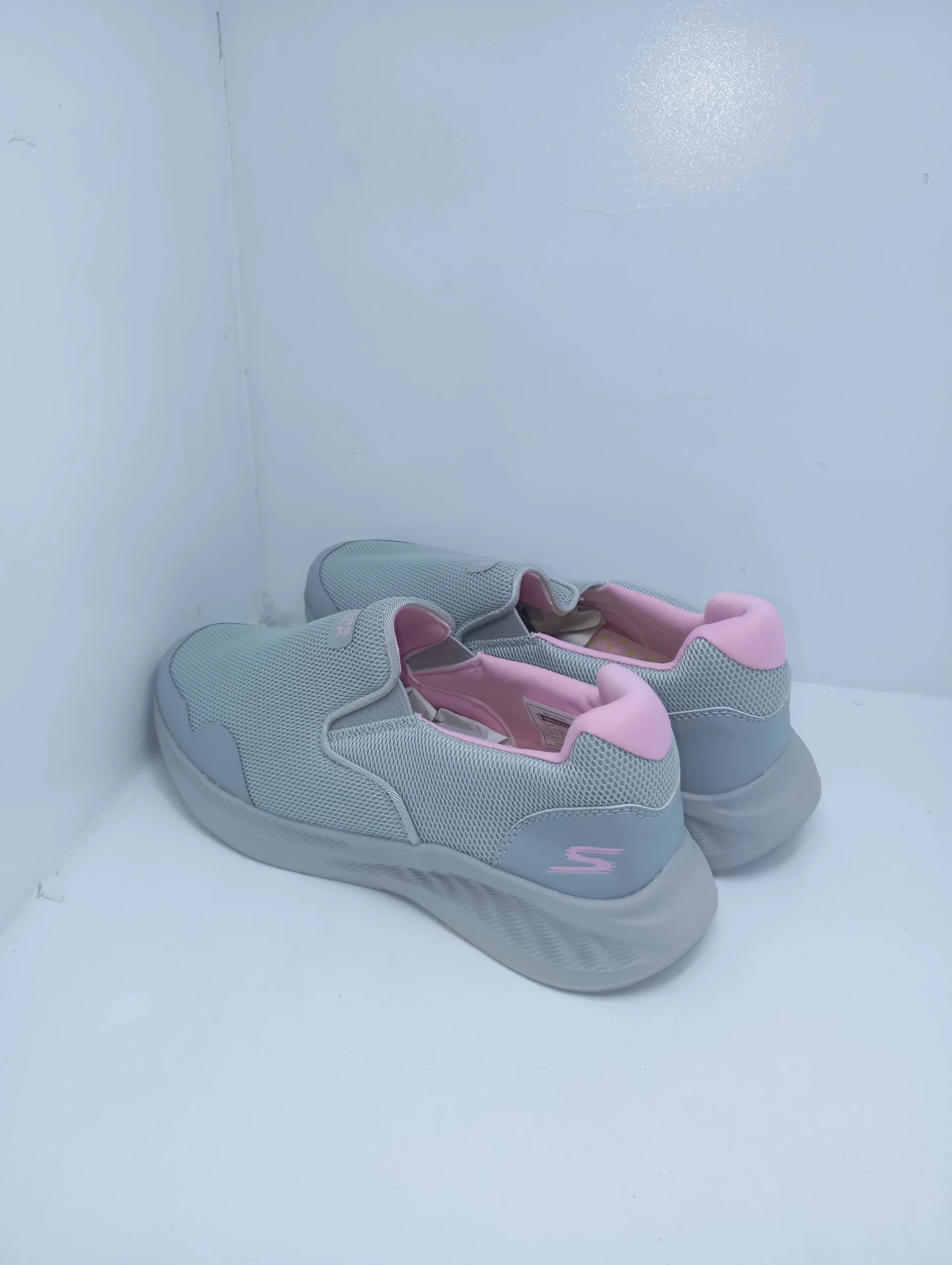 Skechers Ultra Flex 3.0 Hands-Free Slip-ins