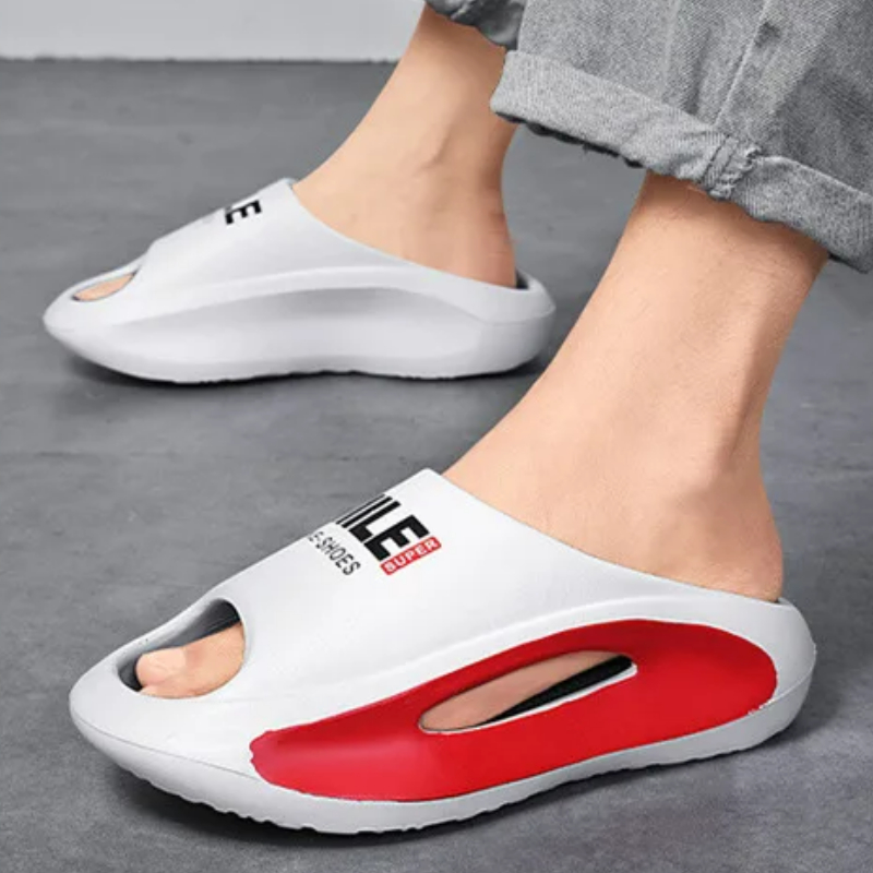 Men's Slippers EVA Slippers New Summer Casual Male Beach Shoes Fashion Soft Non-Slip Slipper Platform Slip-On Slippers for Men