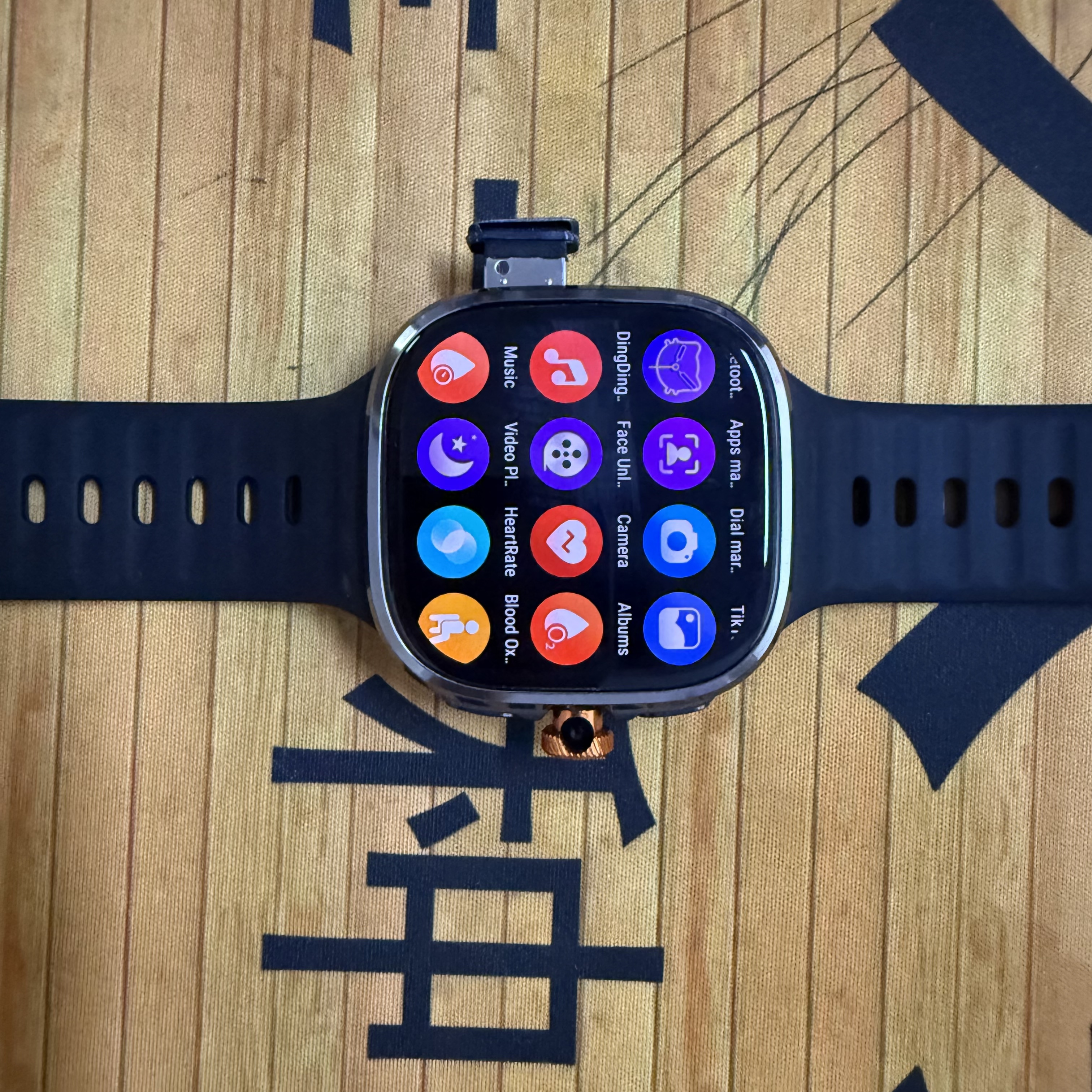 M99 Smartwatch 5G With 2.4inch Amoled Screen 900W Rotating Camera WIFI GPS Position Compass NFC Bluetooth Smart Watch Men Women