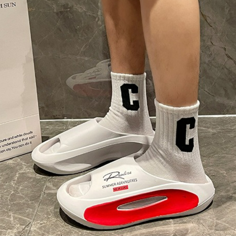 2025 Summer Men's Slippers Fashion Slippers Platform Non-slip Casual Shoes Soft Sole Sandals Couple Slipper EVA Outdoor Slippers