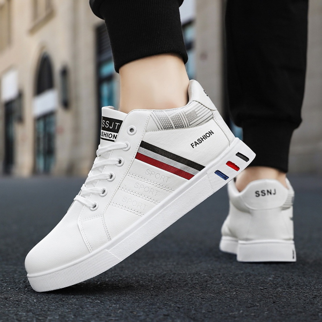 Big size new all-match men's shoes Korean version of the flow of boys in the board shoes casual sports shoes sneakers