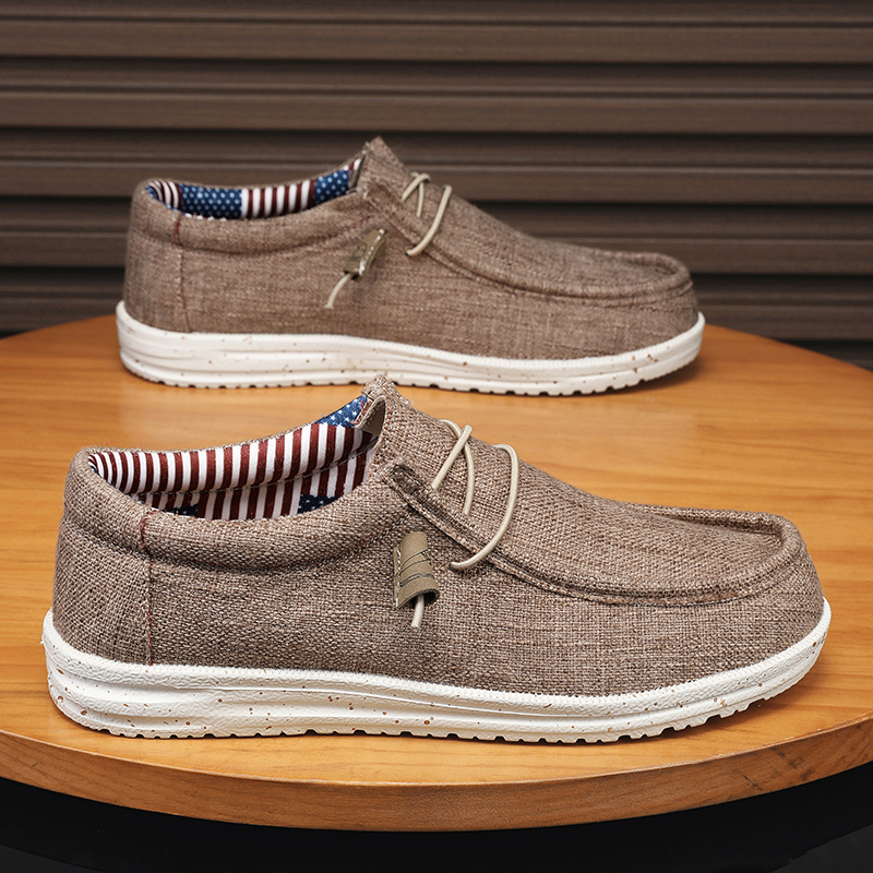 New Men Casual Loafers Fashionable Ethnic Style Casual Running Shoes Comfortable, Lightweight and Breathable Men's Canvas Shoes