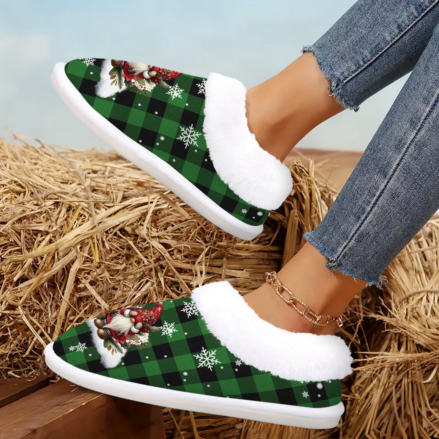 Holiday Gift, Adorable Santa Claus Slippers for Home And Outdoors, Cozy Footwear, Comfortable Fuzzy Indoor Shoes