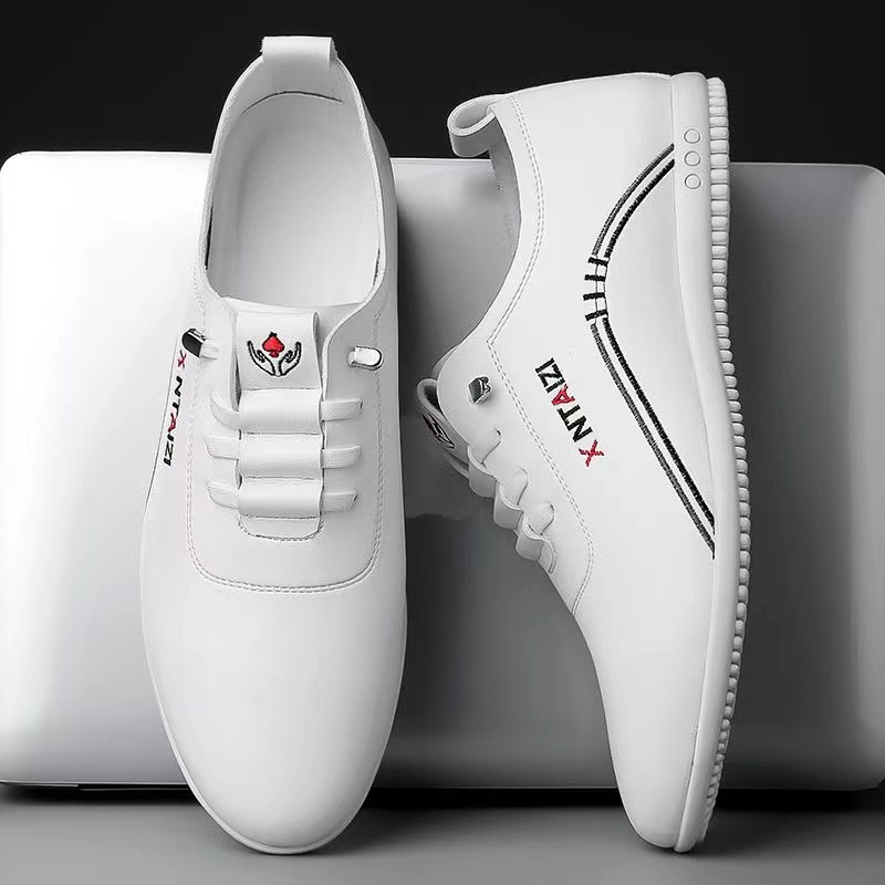 Retro Leather Shoes for Men Summer 2025 New Outdoor Lightweight Men's Loafers British Peas Shoes Men's Moccasins Tenis Masculino