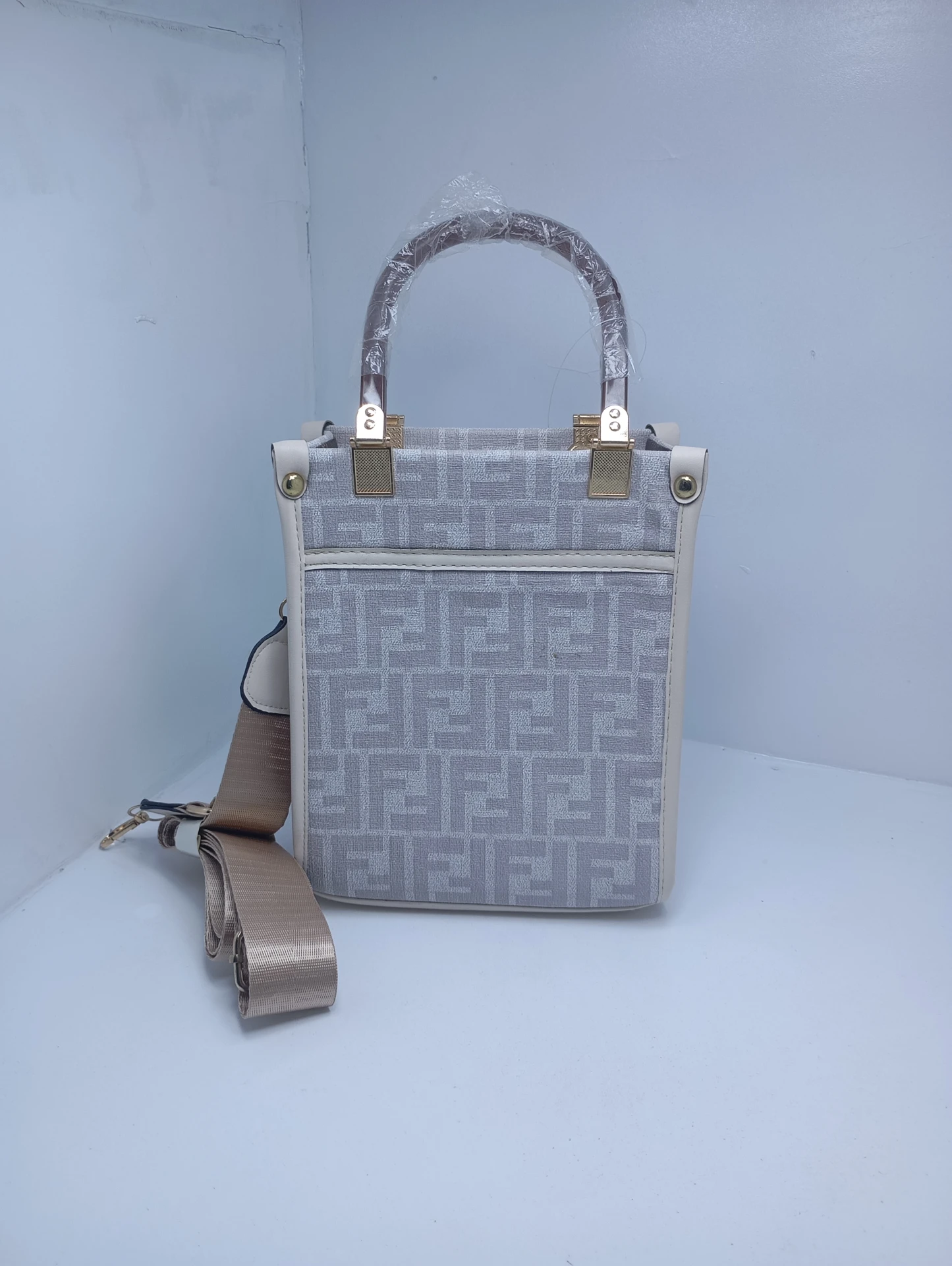Fendi Peekaboo Style Designer Handbag