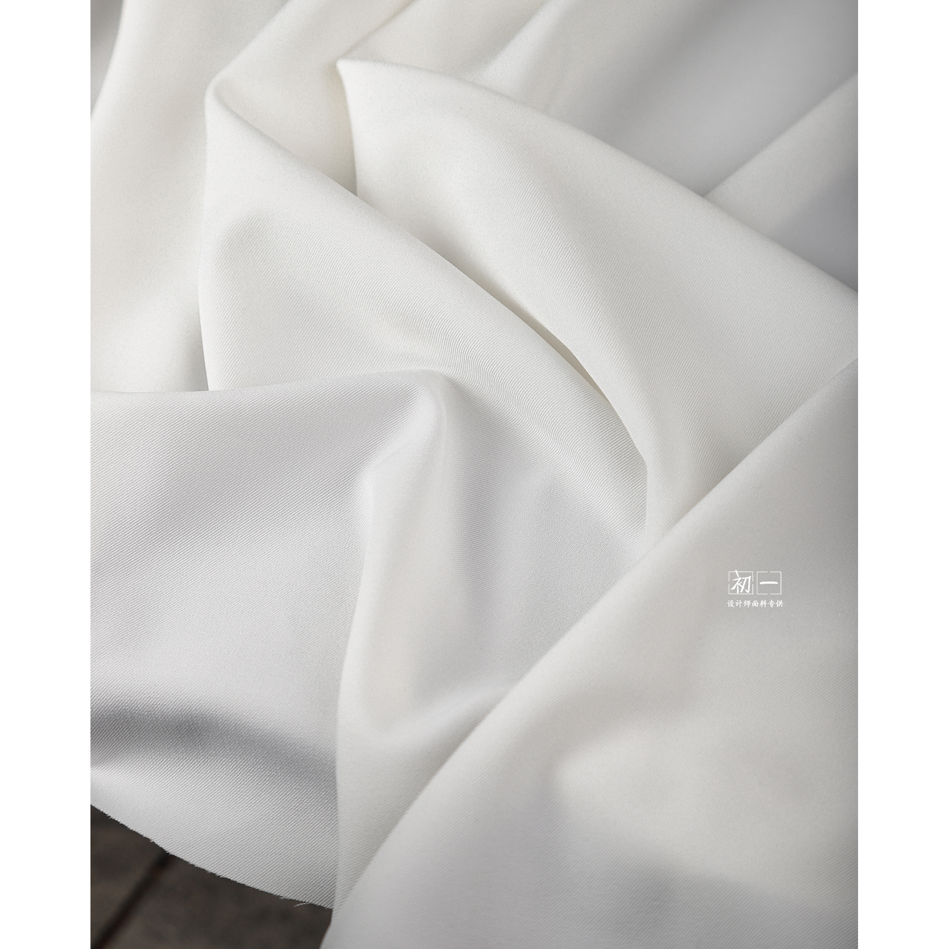 Dark Pattern Men\'s Suit Fabric High Quality By The Meter for Clothing DIY Sewing Anti-wrinkle Designer Cloth Soft White Black