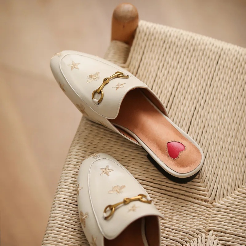 Women's Flat Bottom Slippers Summer Hot Sale Of The Season Outdoor Wear Thick Heel Low Heel Shoes Leather Upgraded Version Comfo