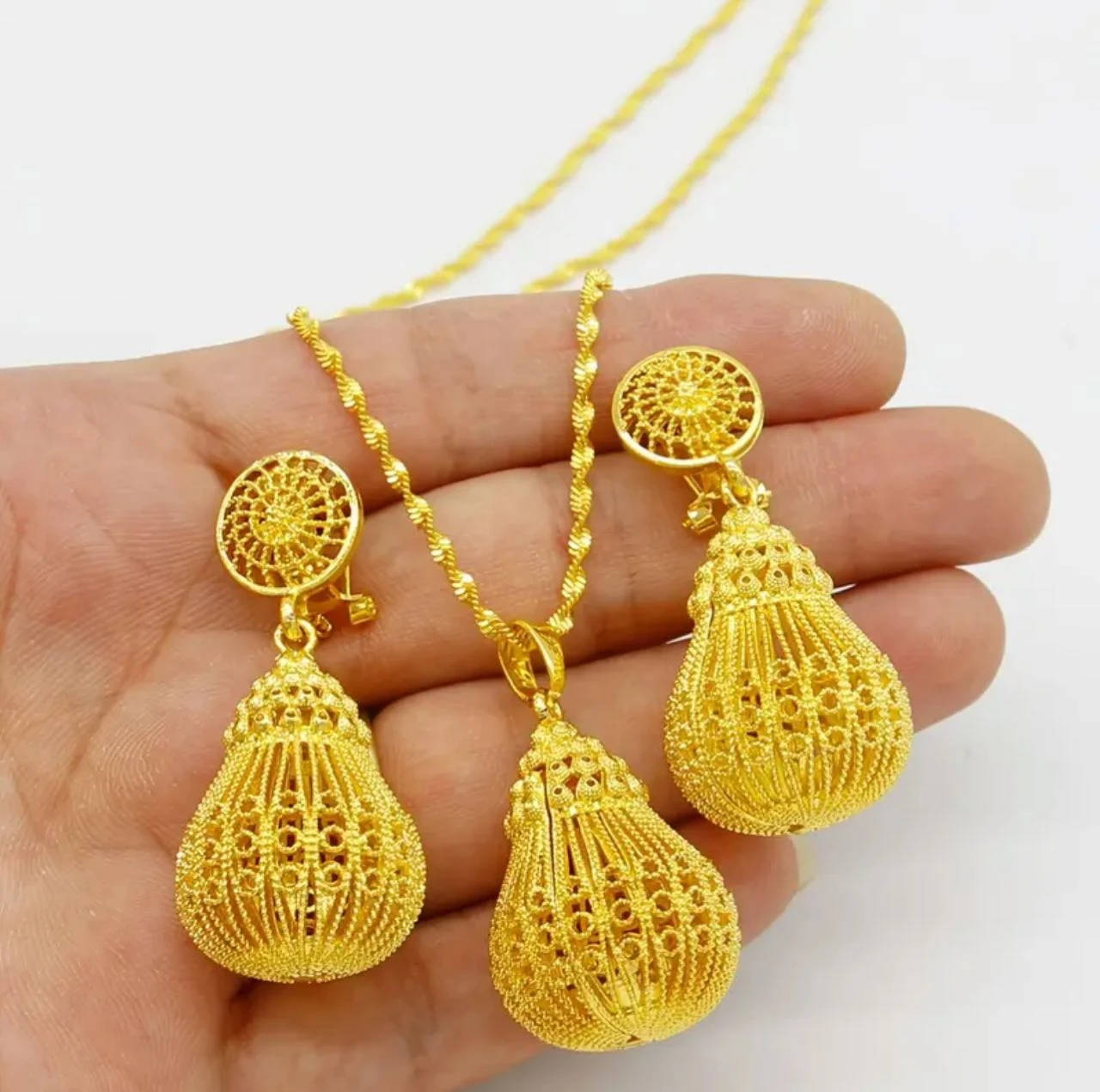 22K Gold Plated Jewelry Set - Filigree Teardrop Necklace and Earrings Indian Bridal Wedding Jewelry