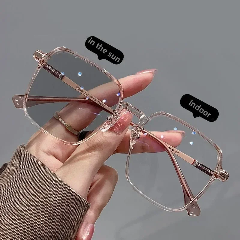 New Fashion Photochromic Myopia Glasses Men Women Color Changing Eyeglasses Anti UV Sunglasses Luxury Short-sighted Eyewear -2.5