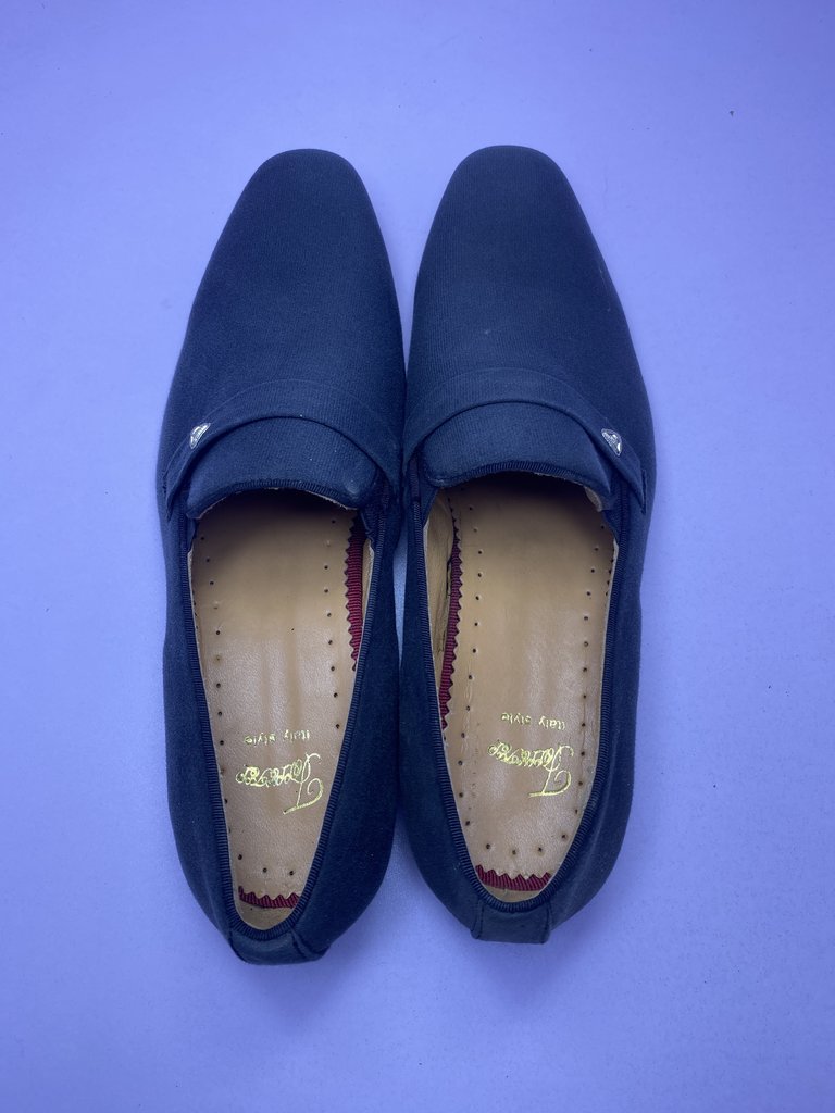 Italy Style - Classic Italian-Style Men's Shoes for Elegance  