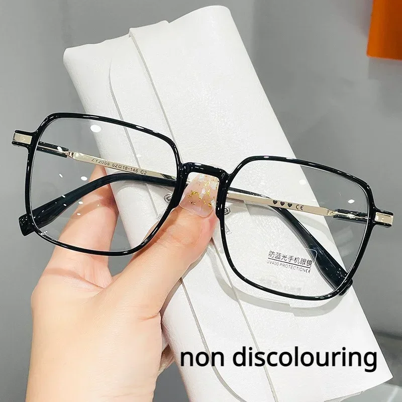 New Fashion Photochromic Myopia Glasses Men Women Color Changing Eyeglasses Anti UV Sunglasses Luxury Short-sighted Eyewear -2.5