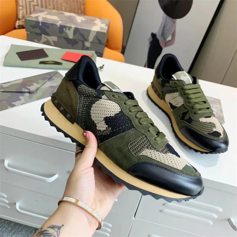 Men's Low Top Canvas Sneakers Rivet Camouflage Sports Casual Trendy Shoes Spring Autumn Leather Sole Adult China Made