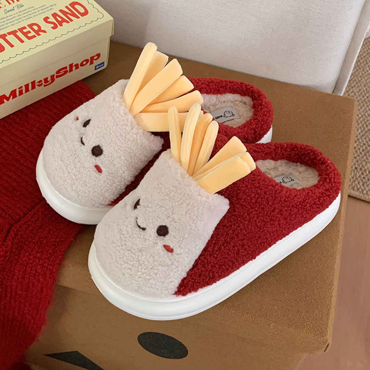Fun Croissant Bread Cotton Slippers for Men and Women, Winter Couple Home Use, Thick-Soled Non-Slip Home Slippers for Women