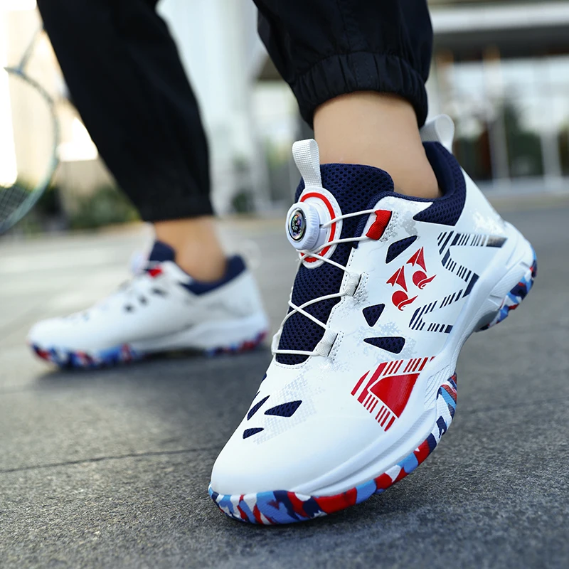 Lightweight and Breathable Tennis Shoes Men's and Women's Cushioned Sports Shoes Outdoor Badminton Shoes Anti Slip Walking Shoes