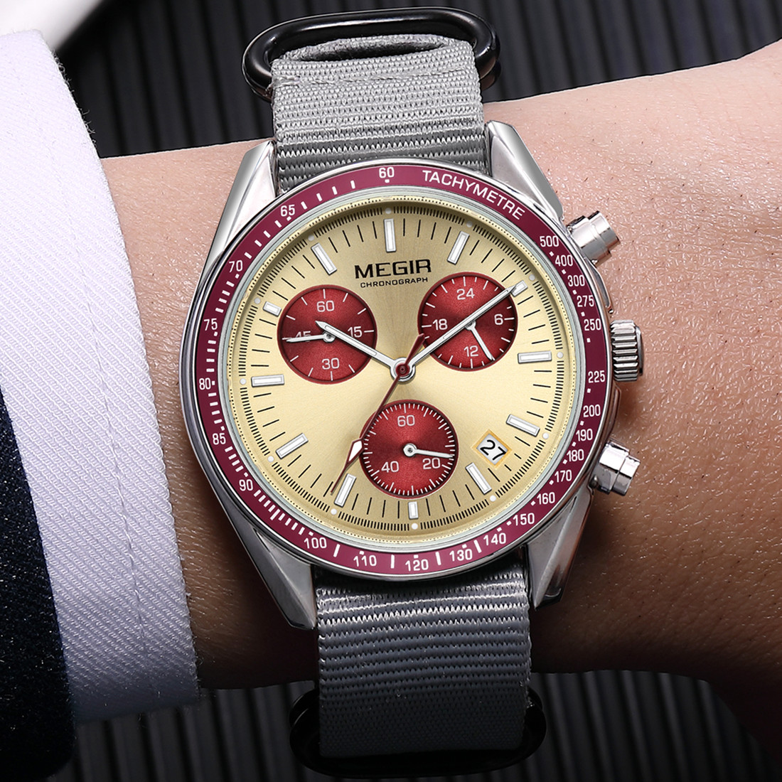 MEGIR Men's Watch Fashion Canvas Sports Wristwatch Waterproof Quartz Military Chronograph Date 24-hour Display Reloj Hombre 2247