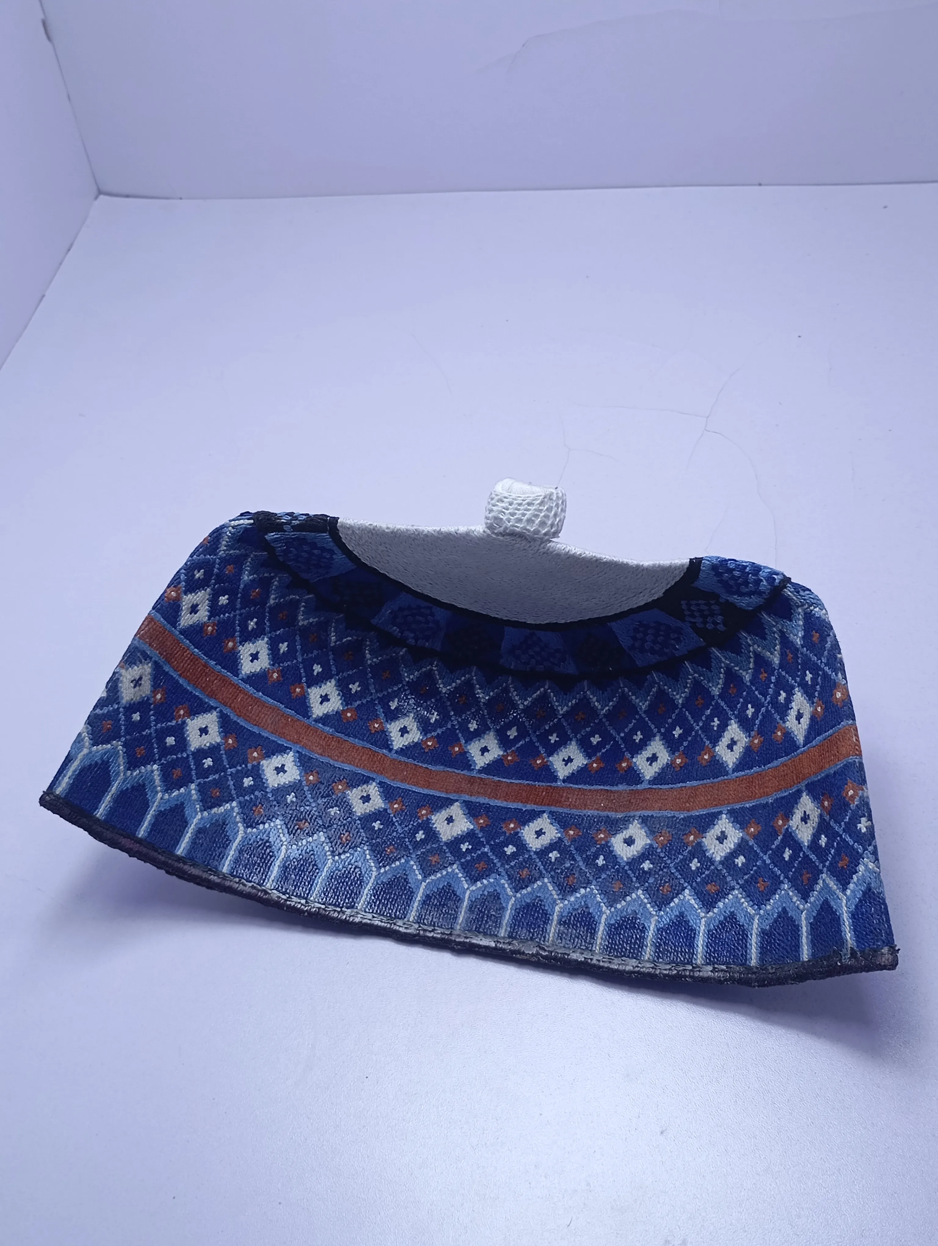 Original Handwoven Hausa Fulani Zawa Cap – Bangol Kindei Bama Style | Men’s Knitted Maiduguri Cap Sizeof 24 