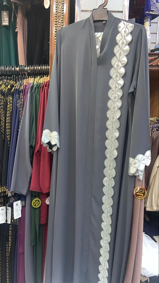 Contemporary Floral Pattern Muslim Fashion