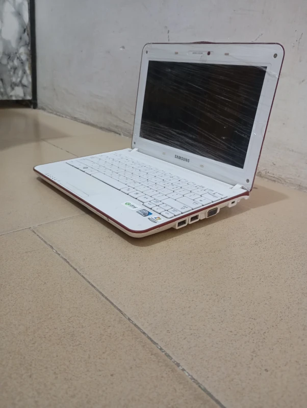 Lenovo Yoga 12 Soft Touch Convertible Laptop Core i5 4GB RAM 128GB SSD