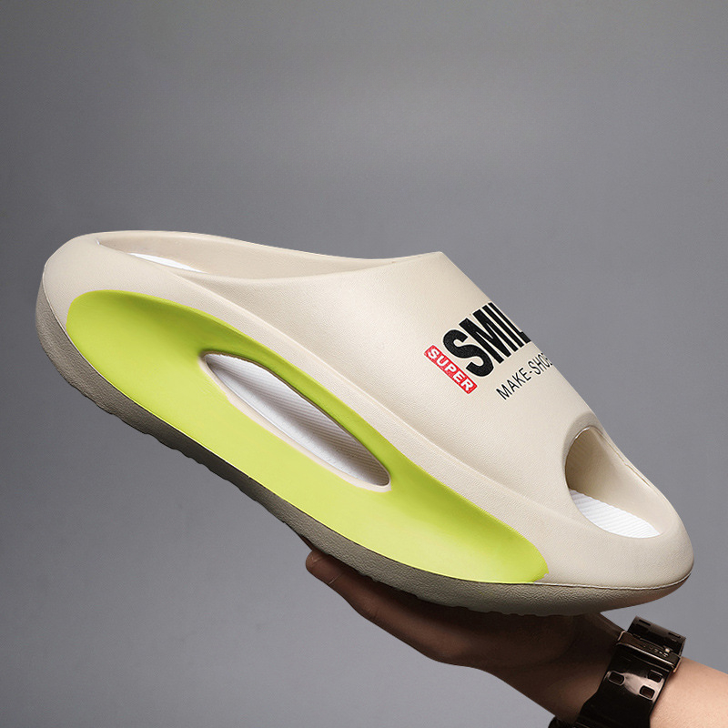 Men's Slippers EVA Slippers New Summer Casual Male Beach Shoes Fashion Soft Non-Slip Slipper Platform Slip-On Slippers for Men