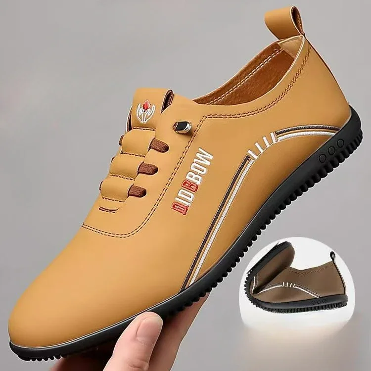 Retro Leather Shoes for Men Summer 2025 New Outdoor Lightweight Men's Loafers British Peas Shoes Men's Moccasins Tenis Masculino