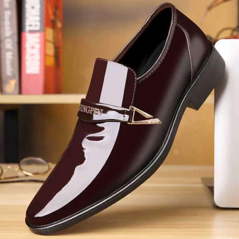 Men's Leather Shoes Business Shoes Bright Leather Oxford Shoes Lacquer Pointed Toe Male Loafers Slip on Designer Men Dress Shoe