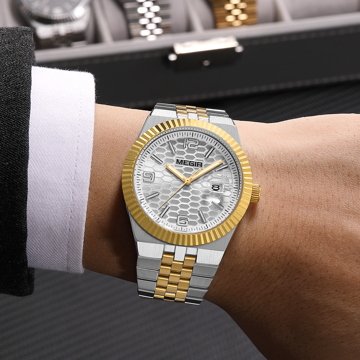 MEGIR Quartz Watch for Men Fashion Simple Business Style Analog Wristwatch with Stainless Steel Strap Date Luminous Hands