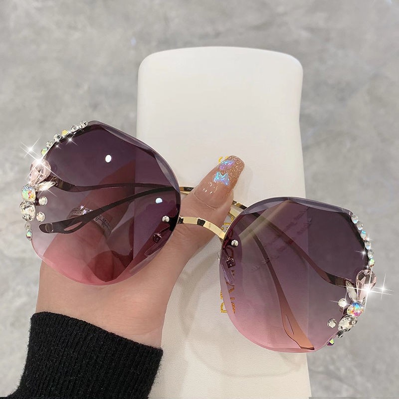 2023 Luxury Brand Design Vintage Rimless Rhinestone Sunglasses Women Men Fashion Gradient Lens Sun Glasses Shades for Female