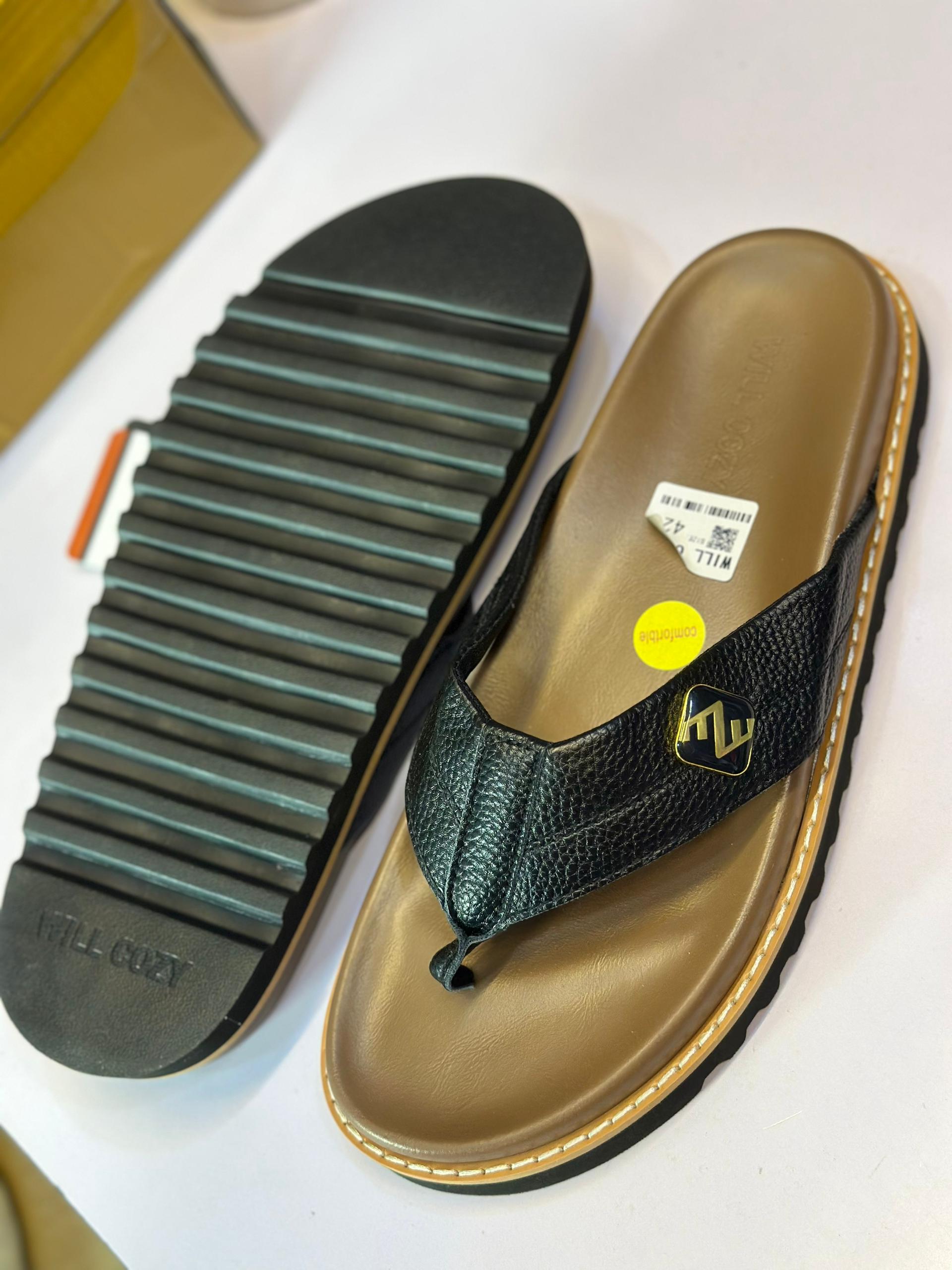 Will Cozy Premium Leather Flip Flops - Black