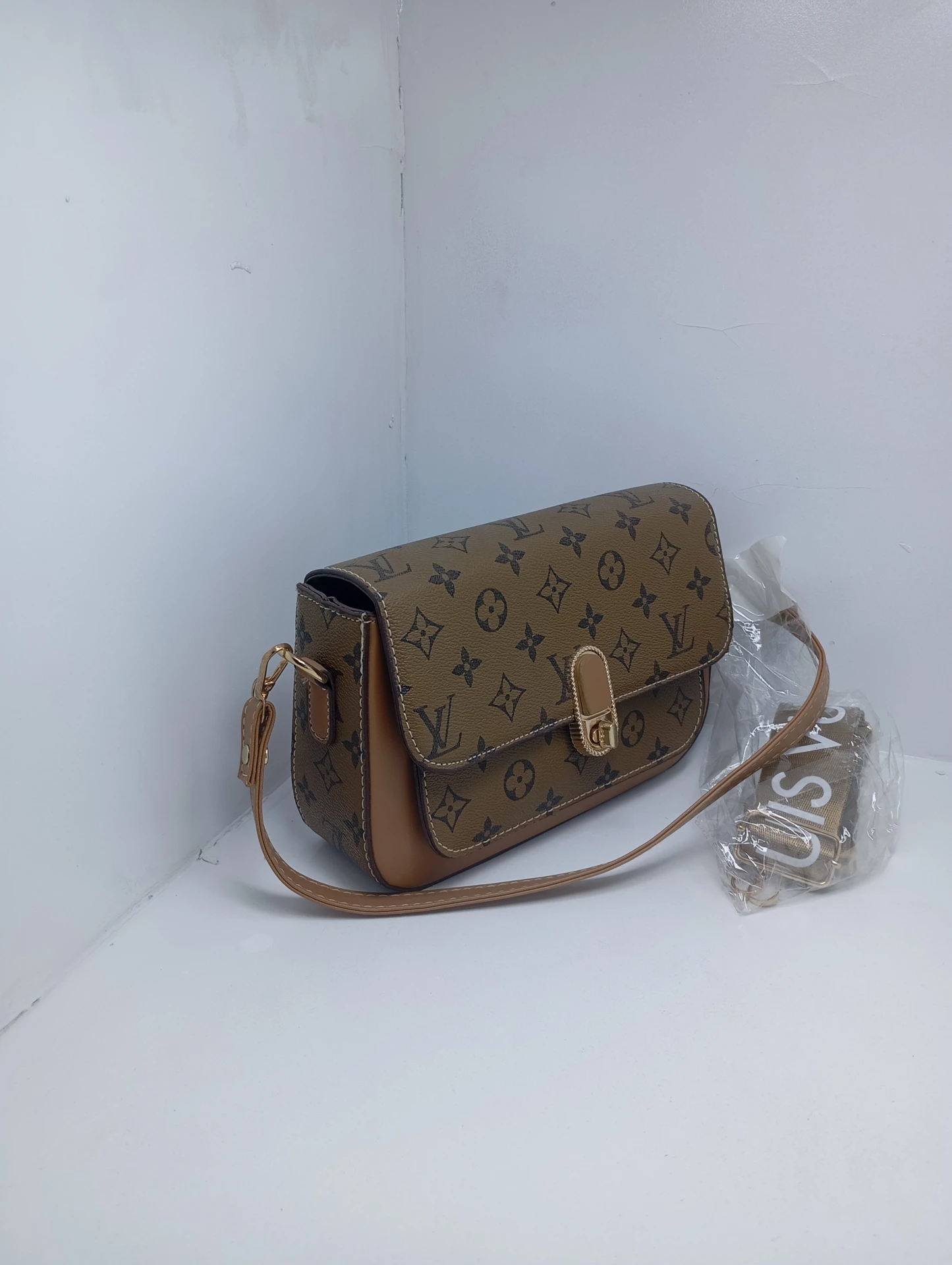 Louis Vuitton Premium Monogram Handbag