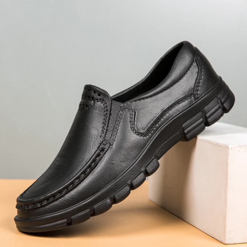 Fashion Leather Men's Casual Shoes Non-slip EVA Chef shoes Men Waterproof Loafers Comfort Soft soled Men Driving shoes Plus Size