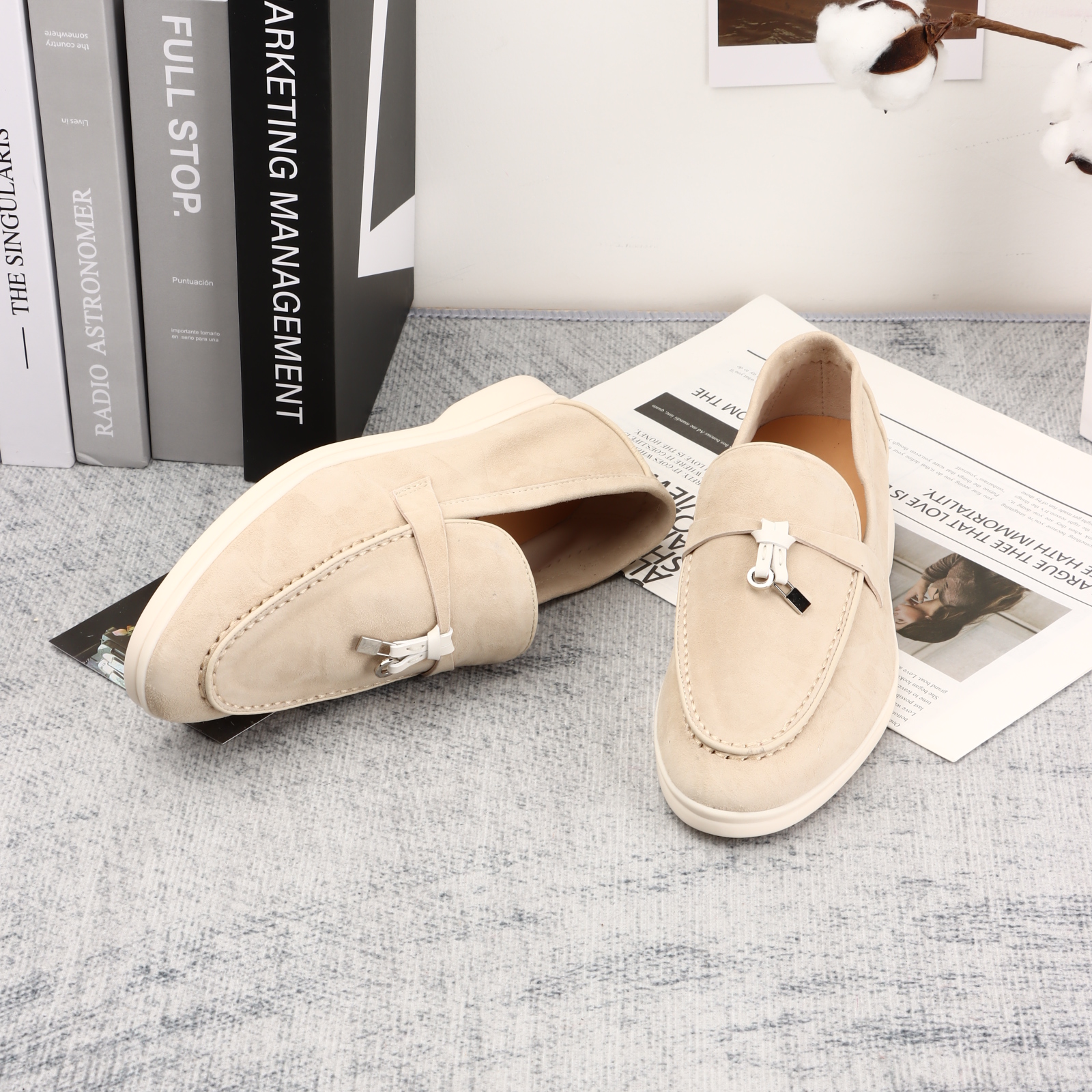 Women's loafers, leather white edged flat shoes, casual brand men's shoes, luxury designer boutique shoes