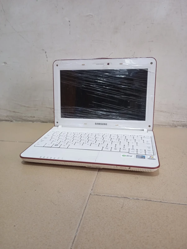 Lenovo Yoga 12 Soft Touch Convertible Laptop Core i5 4GB RAM 128GB SSD