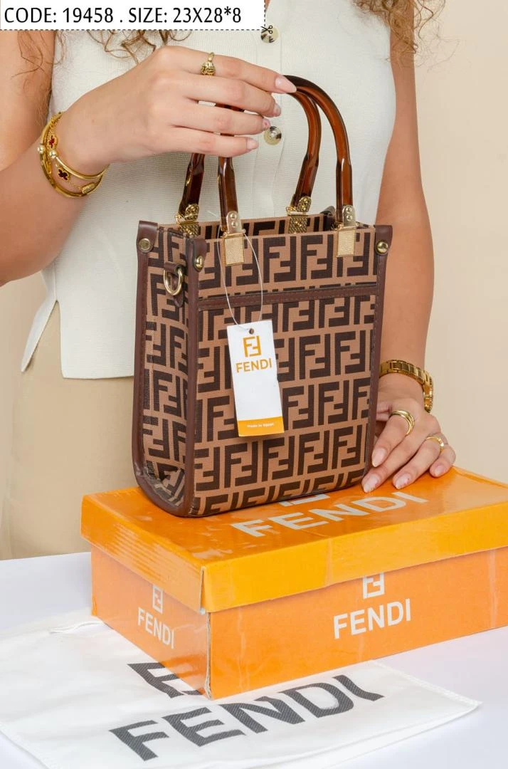 Fendi Brown Leather Bag - Stylish Designer Handbag