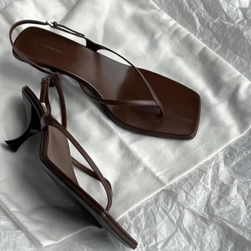 Retro Square Toe Clip Toe Sandals Kitten Heel Back Strap Brown Solid Concise French Style Sexy Fashion Women Shoes Summer Casual
