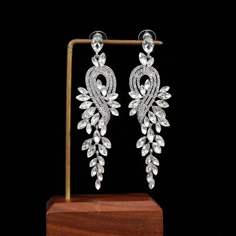 Exaggerated Retro Phoenix Pattern Earrings Pair Fashionable New Year's Jewelry Accessories Multiple Colors Available