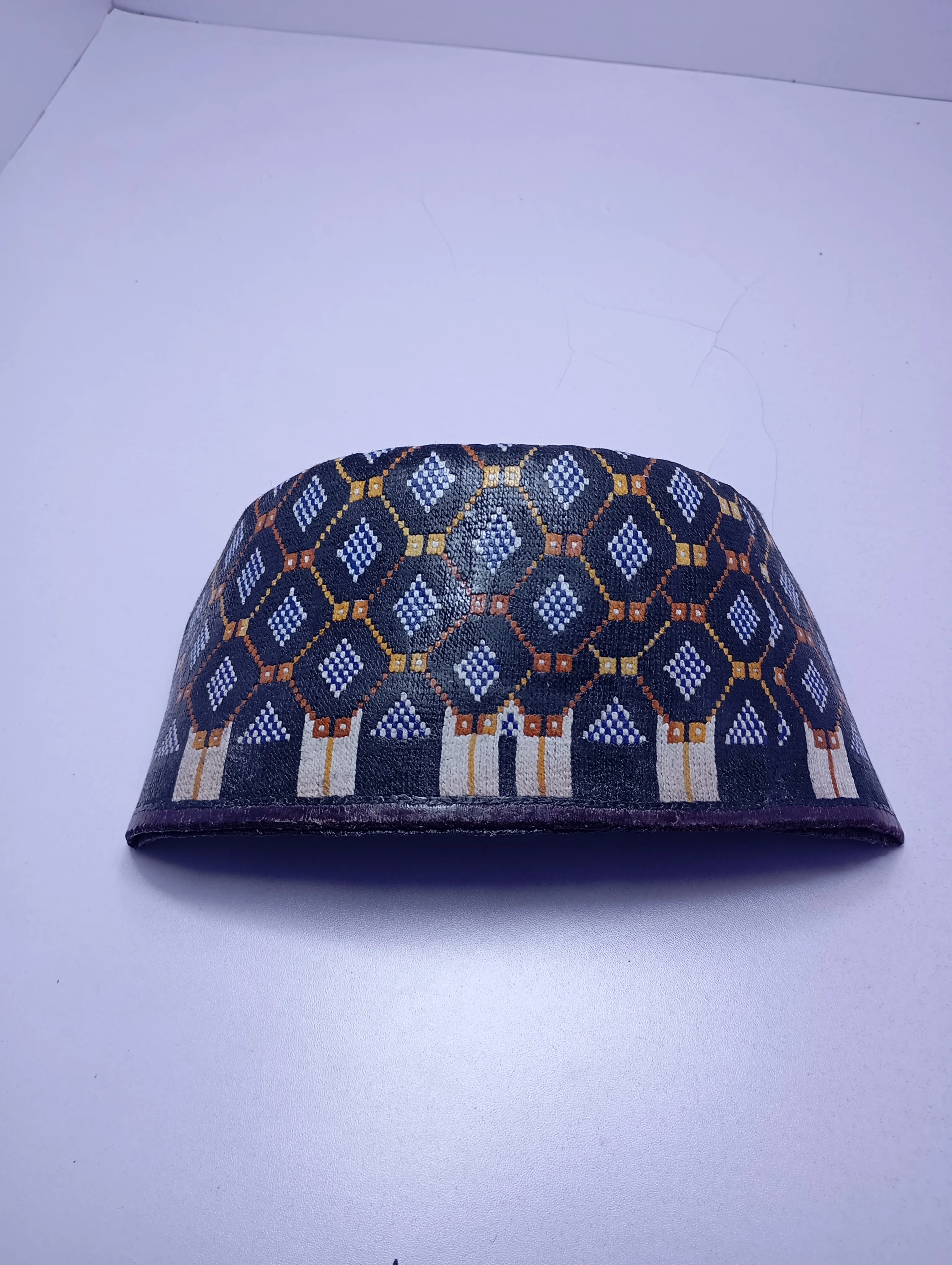 Original Handwoven Hausa Fulani Zawa Cap – Bangol Kindei Bama Style | Men’s Knitted Maiduguri Cap Sizeof 22.5 