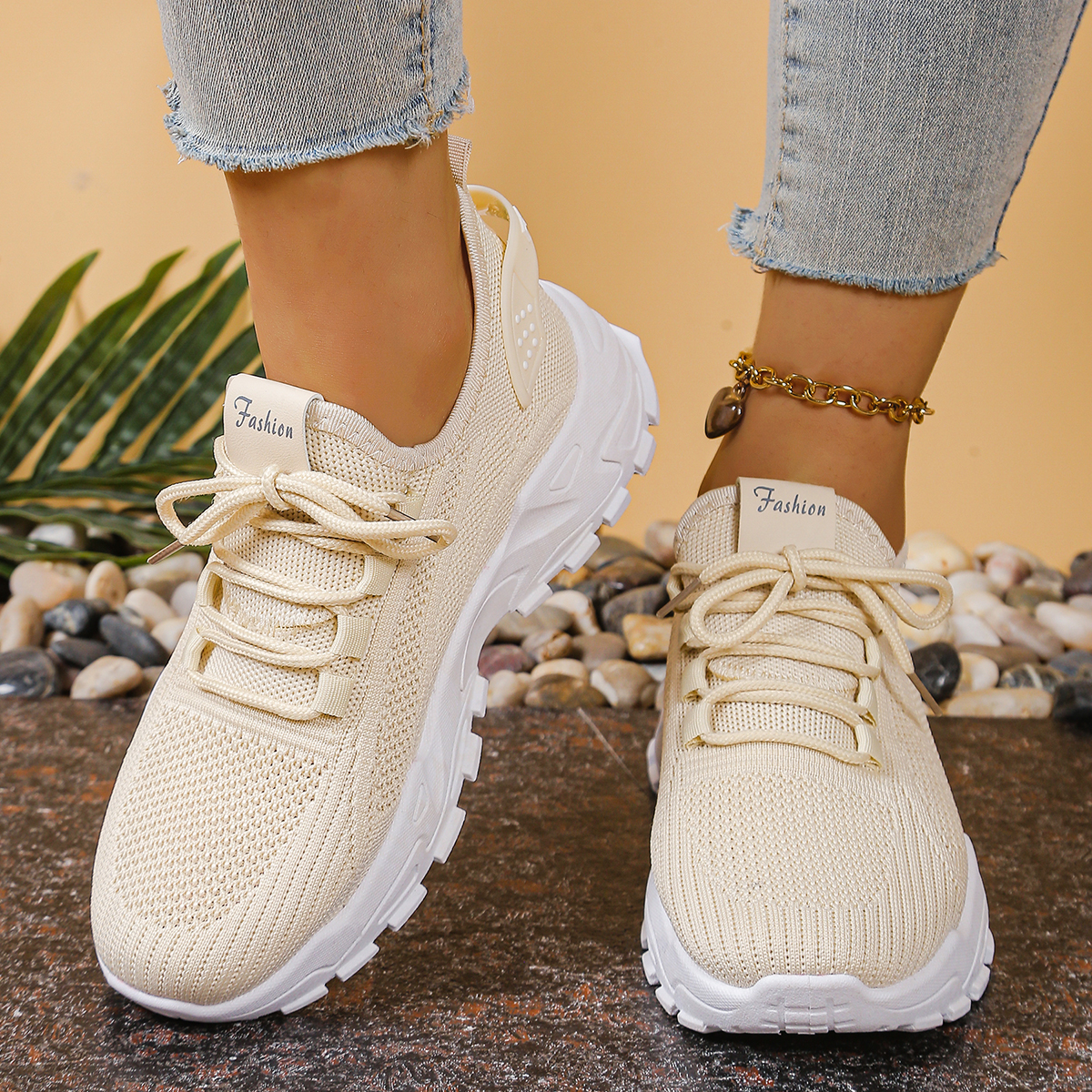 Women's casual shoes, trendy and versatile, mesh, breathable, soft-soled, lace-up casual sports shoes