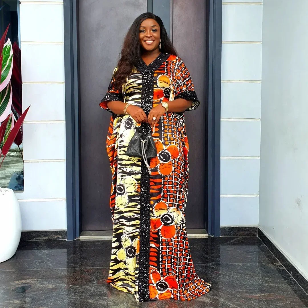 Abayas For Women Dubai Luxury 2025 African Muslim Fashion Dress Caftan Marocain Evening Party Dresses Boubou Robe Djellaba Femme