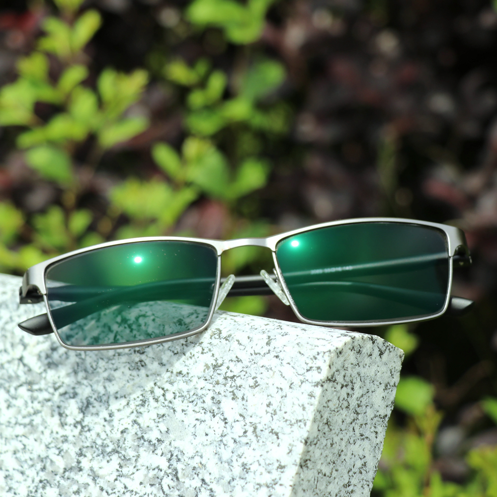Titanium alloy Outdoor Photochromic Reading Glasses Men Sun Automatic Discoloration Presbyopia Hyperopia Glasse gafas de lectura