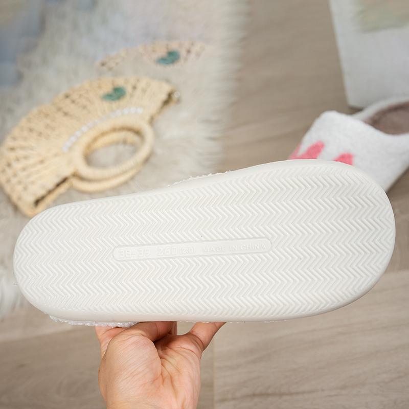 Casual Fluffy Women's Slippers Home Plush Mama Designer Winter Woman Shoes Flat Platform Elegant Footwear Trend Fuzzy Fur Slides