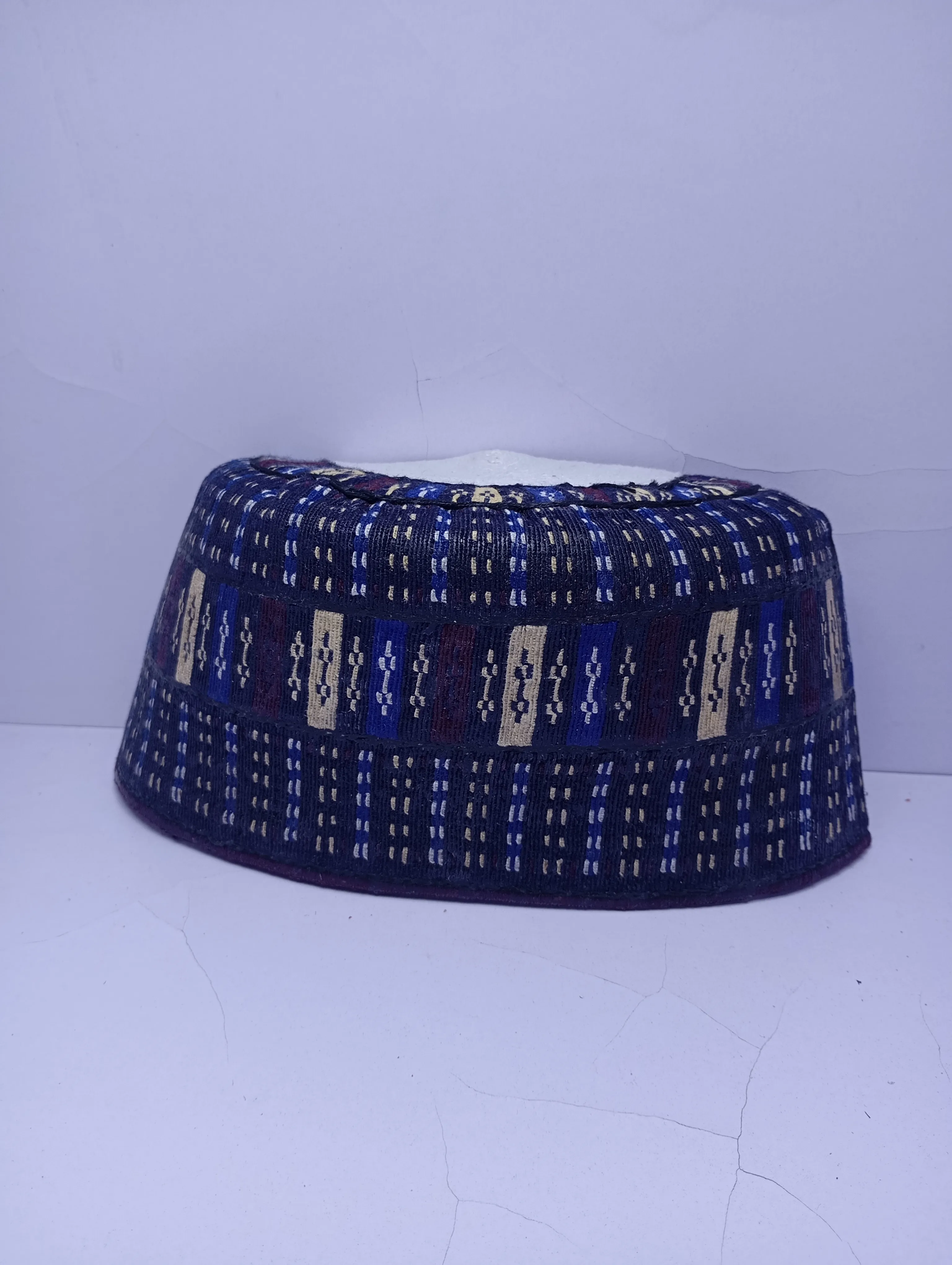 Original Handwoven Hausa Fulani Zawa Cap – Bangol Kindei Bama Style | Men’s Knitted Maiduguri Cap Sizeof 23 