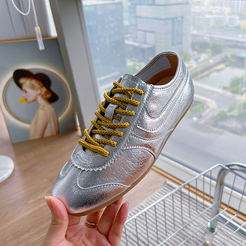 German Training Shoes Women 2025 New Genuine Leather Women Sneakers Flat Lace-up Retro Large Size Forrest Gump Shoes Women