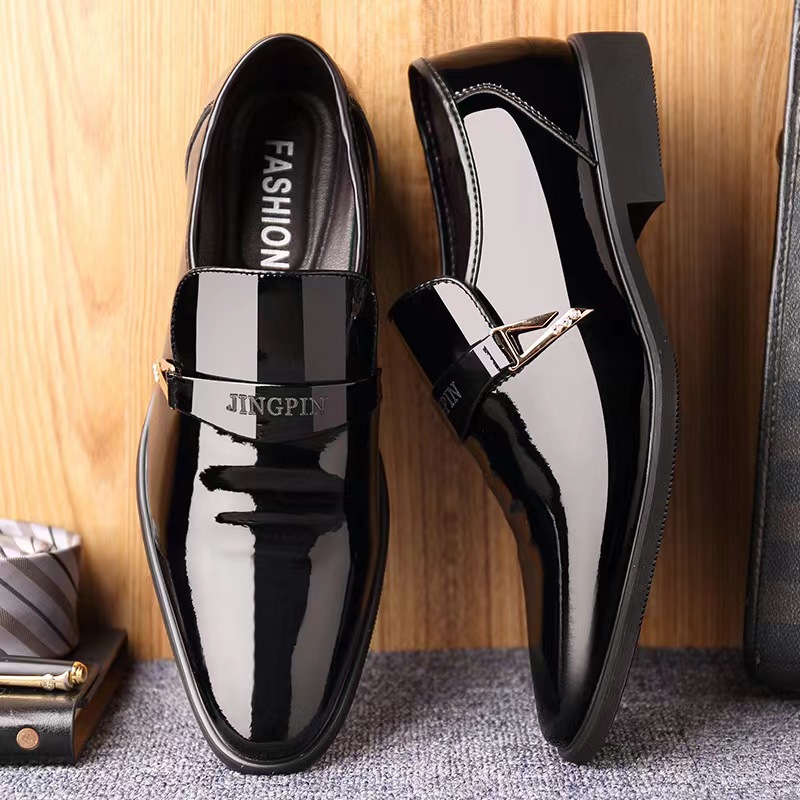 Men's Leather Shoes Business Shoes Bright Leather Oxford Shoes Lacquer Pointed Toe Male Loafers Slip on Designer Men Dress Shoe
