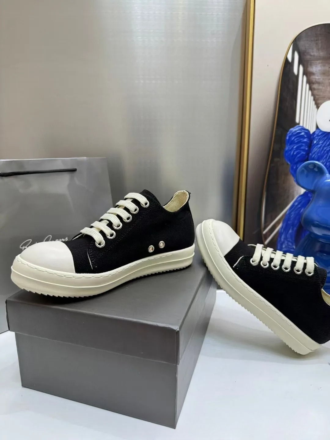 Rric High Quality Female Shoes Casual Sports Trend Thick Sole Couple Canvas Shoes Lace Up Black and White Board Shoes for Women