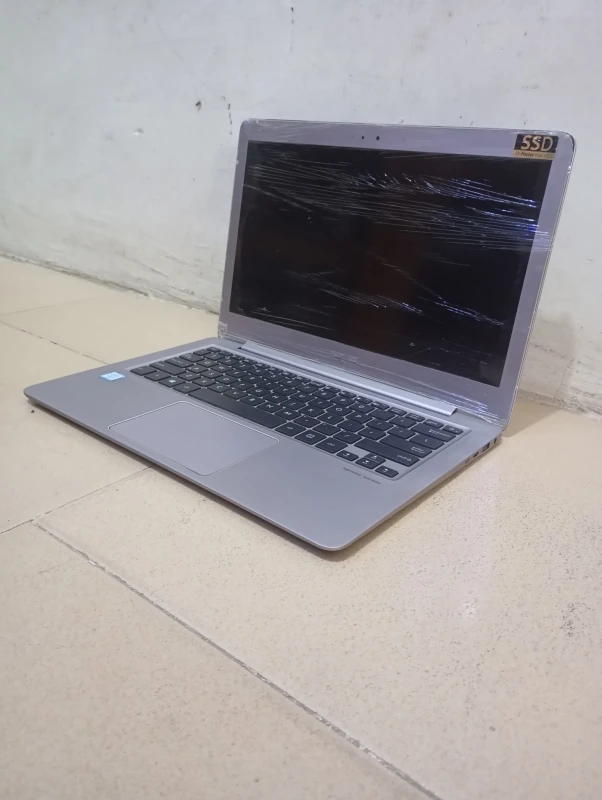 Asus X550 Core i5 Laptop 4GB RAM 500GB HDD