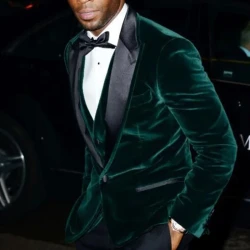 3 Piece Velvet Slim Fit Men Suits for Prom with Black Peaked Lapel Dark Green Blazer Groom Wedding Tuxedo Male Fashion Stage